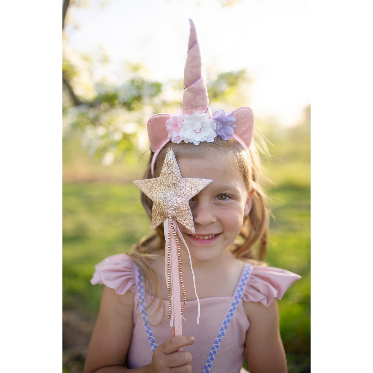 Deluxe Sparkle Star Wand