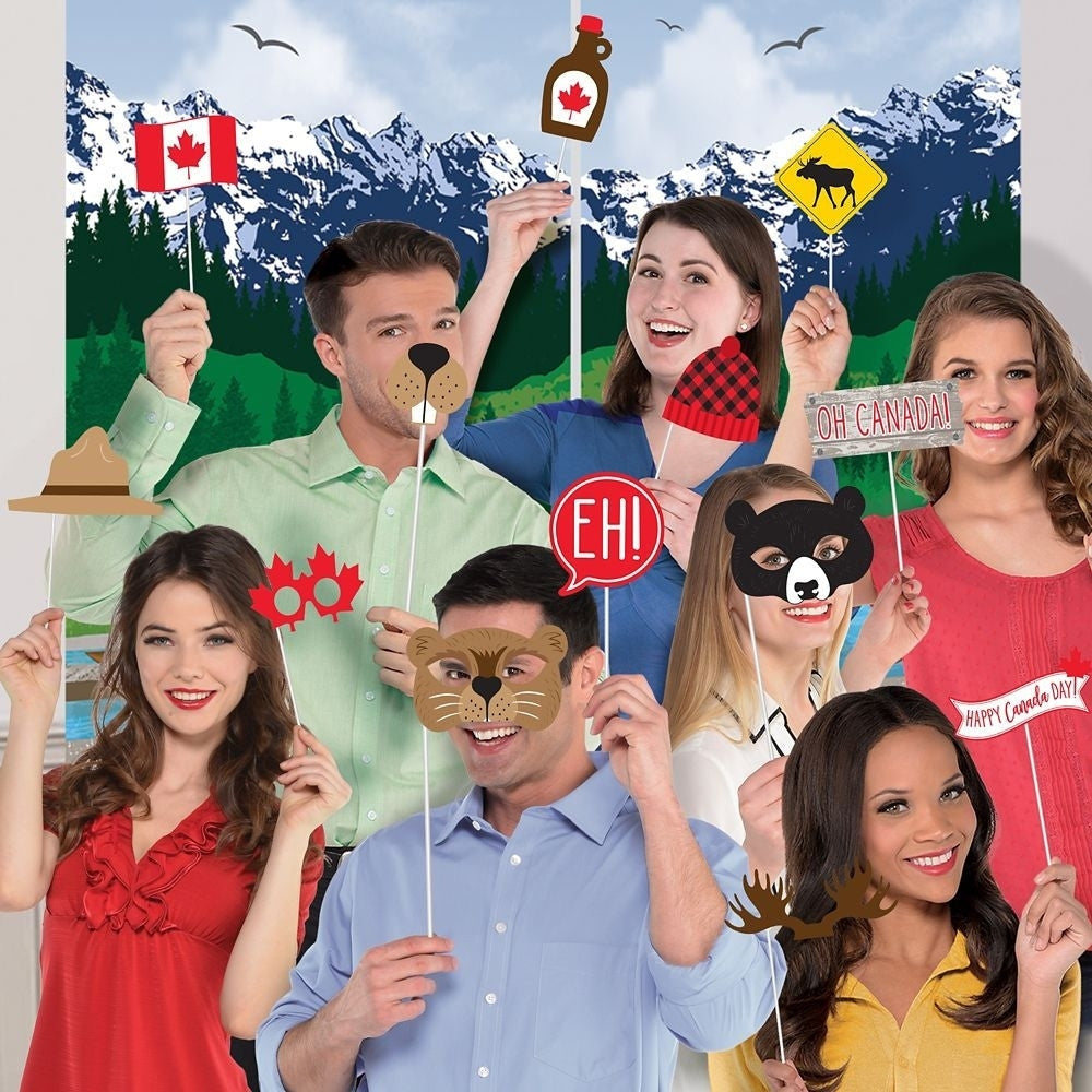 Canada Scene Setters With Prop Kit